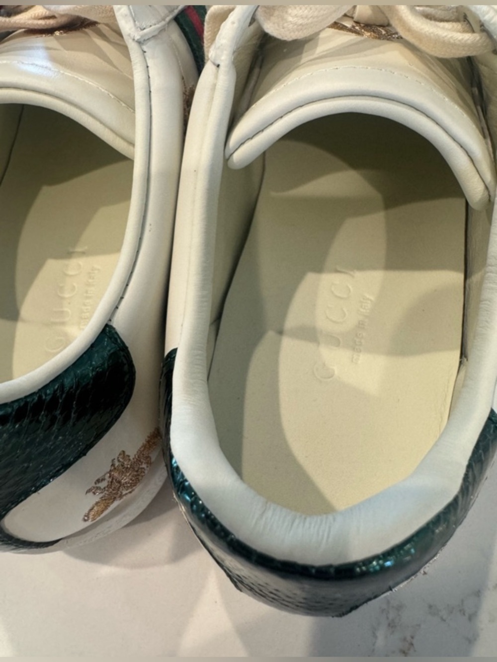 Gucci White Leather Sneaker with Green-Red Gold Embroidered Bees - Picture 4 of 6
